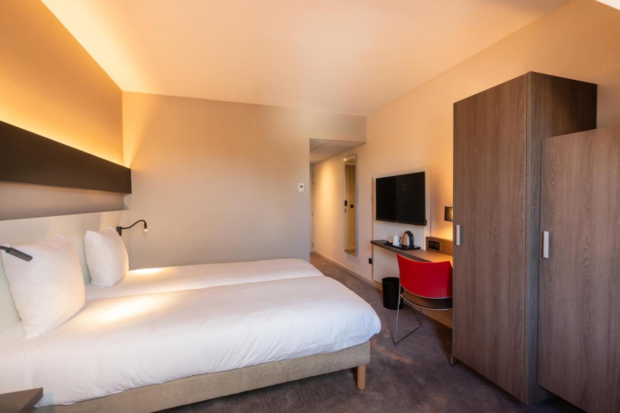 Hotel L'Europe Horbourg-Wihr Bagian luar foto