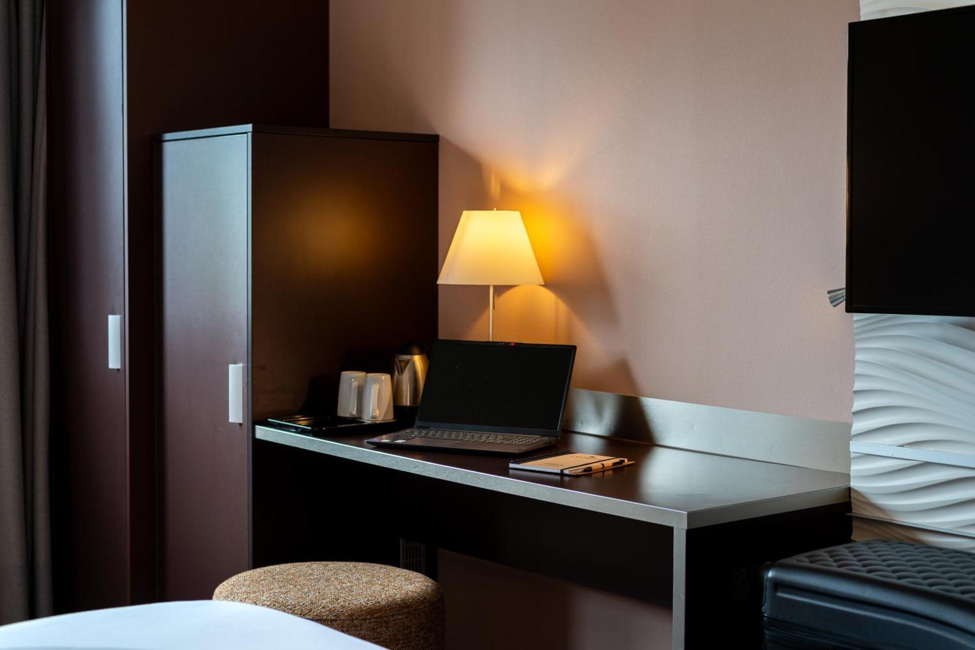 Hotel L'Europe Horbourg-Wihr Bagian luar foto