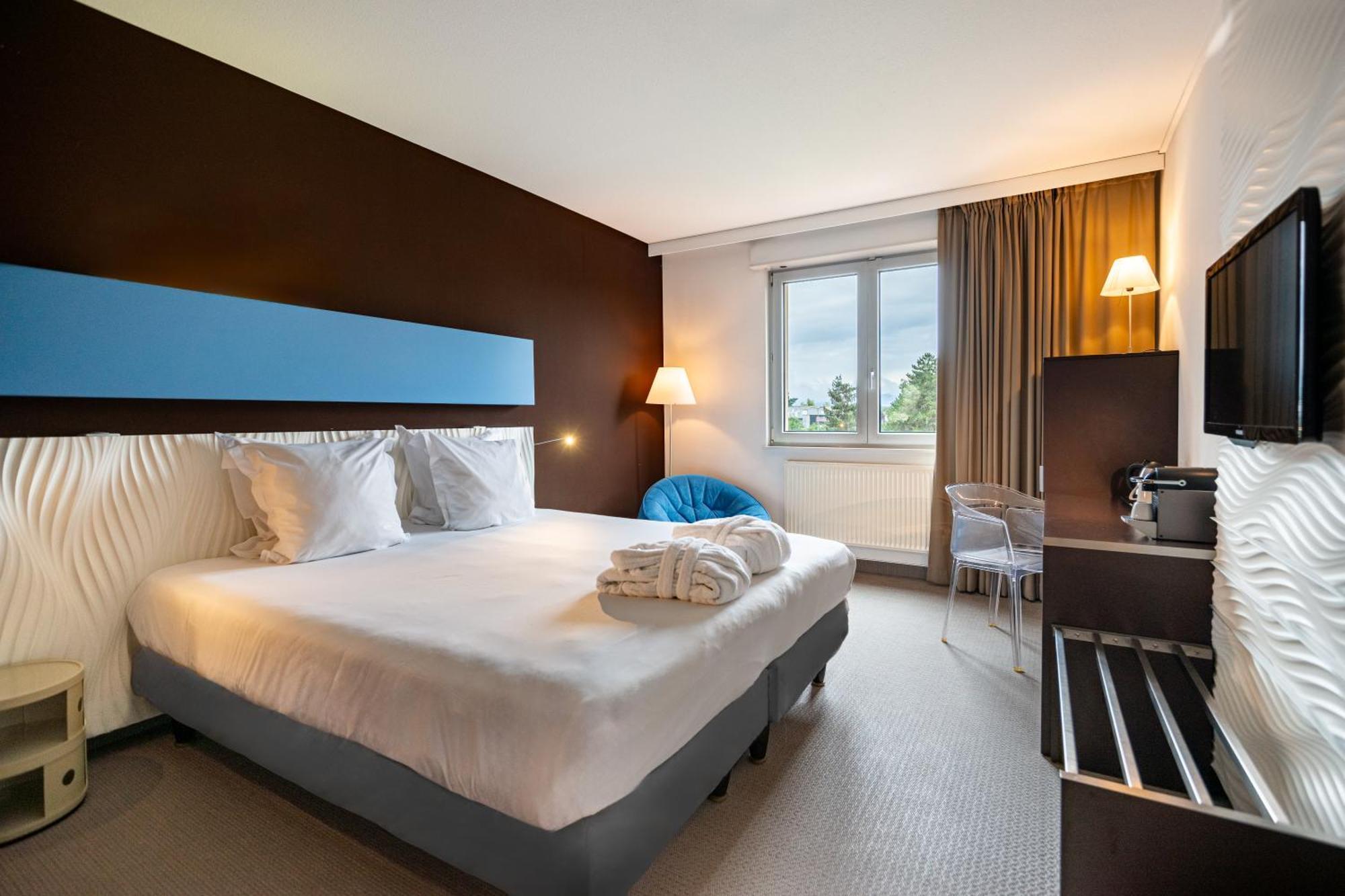 Hotel L'Europe Horbourg-Wihr Bagian luar foto
